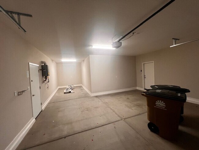 Building Photo - Move in Ready Home For Rent in Estrella!