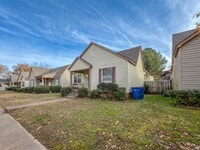 Building Photo - 1009 S 25th St