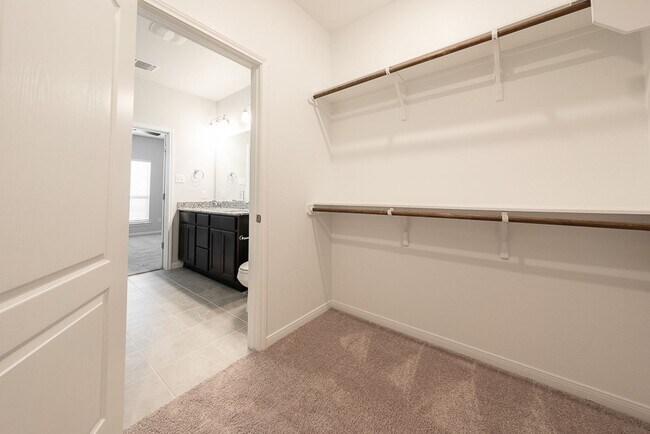 Building Photo - Pre-Leasing Now for Mid-July – Westfield C...