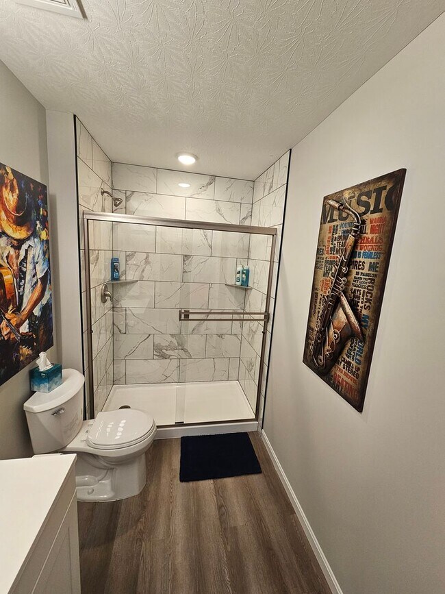 Building Photo - 814 Pierson Rd