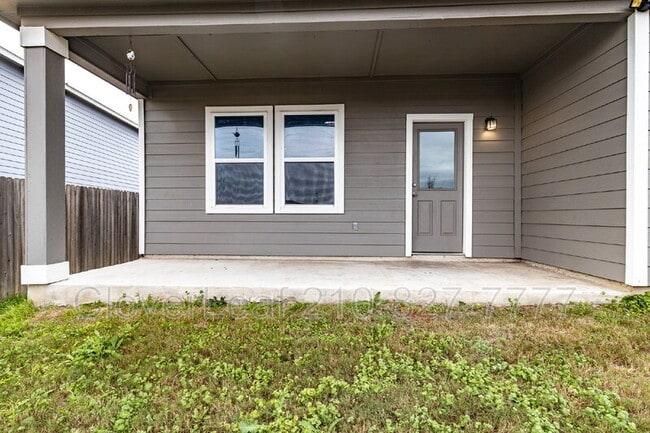 Building Photo - 8319 Falcon Meadow Dr