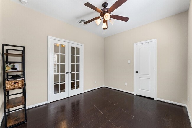 Building Photo - 235 New Harmony Trail