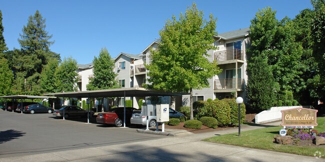 Primary Photo - Chancellor Apartments