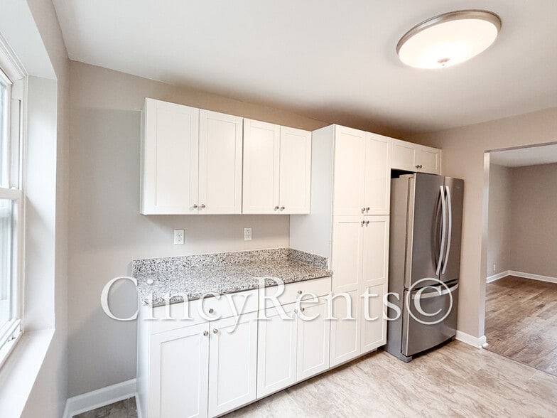 Building Photo - 4105 Paxton Woods Dr