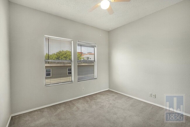 Building Photo - 2804 Rio Grande St