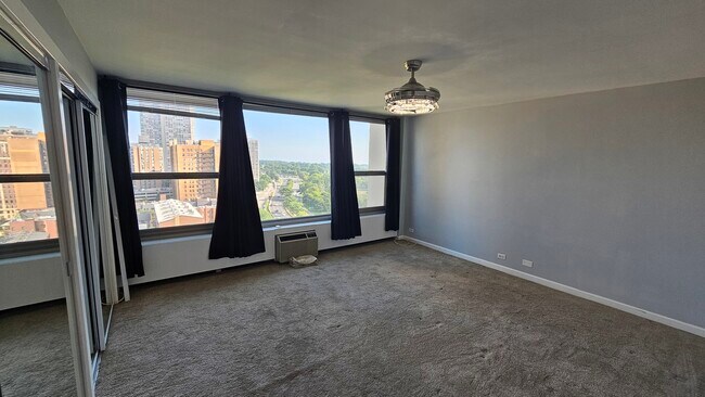 Building Photo - 3600 N Lake Shore Dr