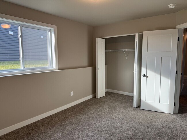 Building Photo - Horace ND - Available Now