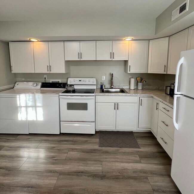 Building Photo - 7210 Ohio Ave