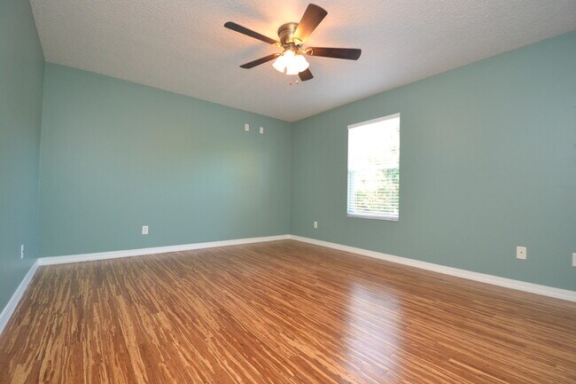 Building Photo - Gorgeous Upgrades!! St. Augustine Beach 2/...