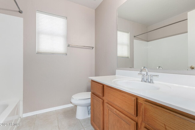 Building Photo - 204 W Mountain Sage Dr