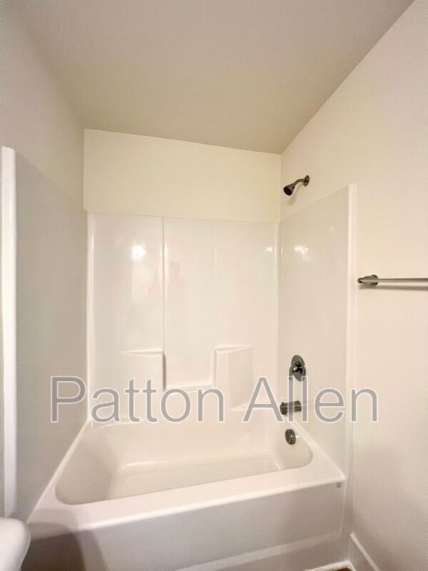 Building Photo - 117 N Christie Ct