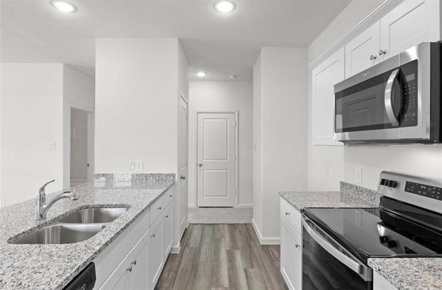 Building Photo - 761 Yorkshire Dr