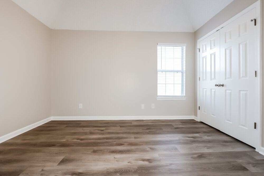 Building Photo - 3948 English Valley Dr