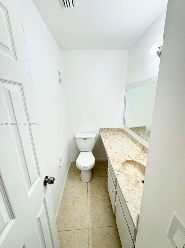 Building Photo - 31 Crossings Cir