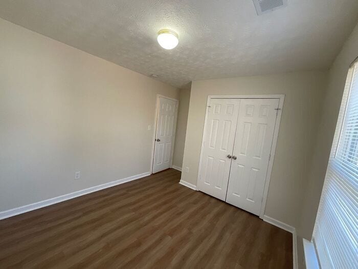 Building Photo - 3651 Ten Oaks Cir