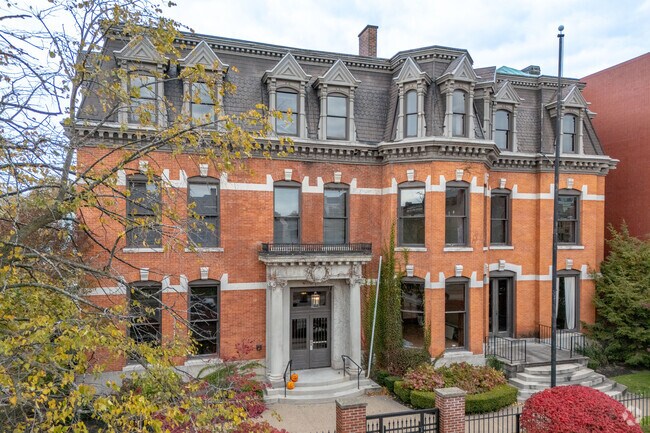 Building Photo - The Knights @ 506 Delaware