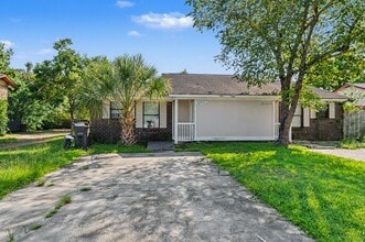Building Photo - 5225 Marseilles Dr