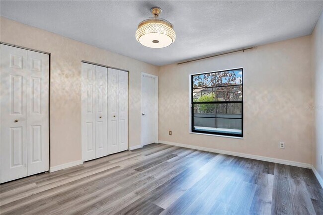 Building Photo - 4805 Kingston Cir