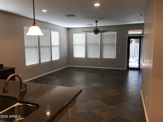 Building Photo - 4221 E Cullumber Ct