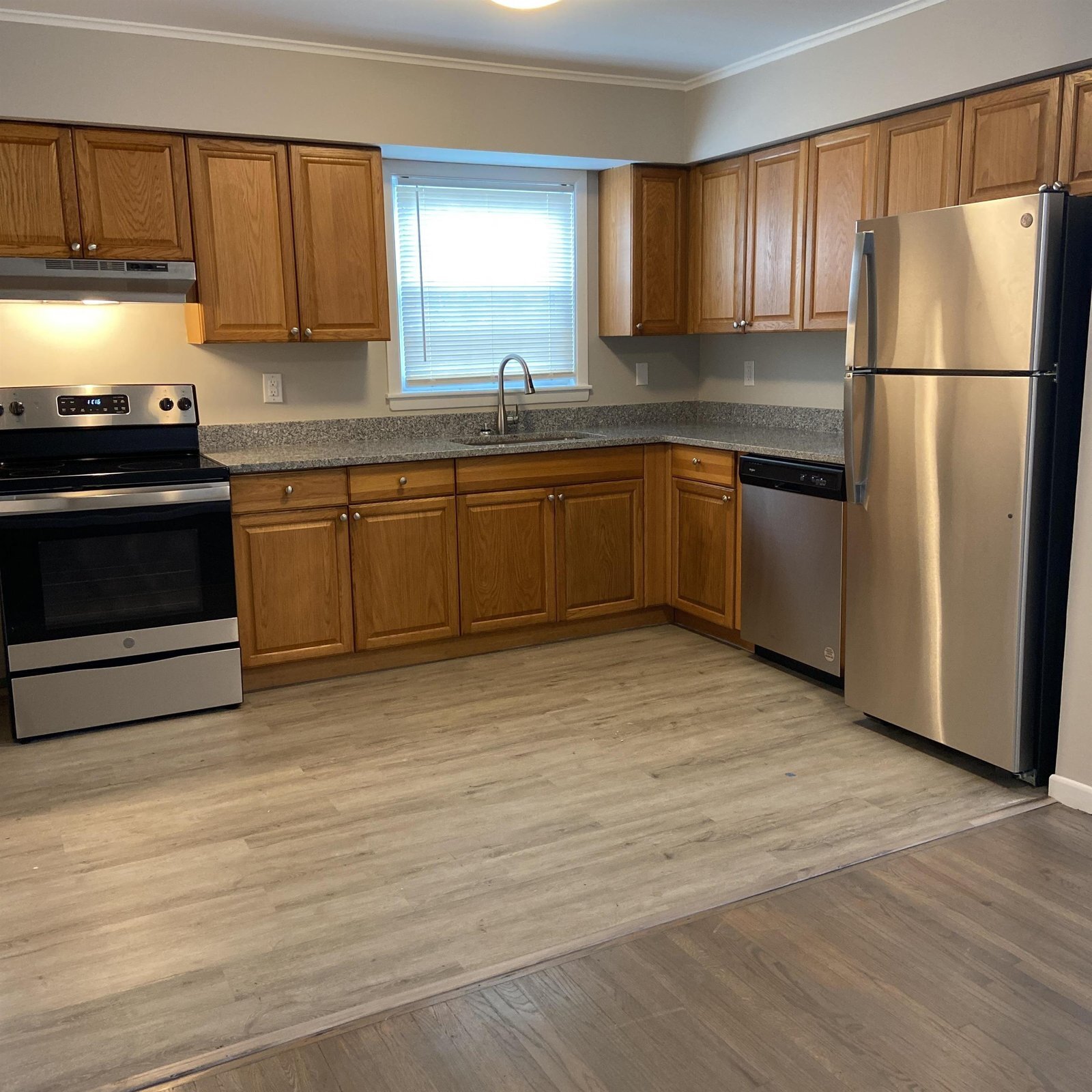 Building Photo - 6149 E 20th St