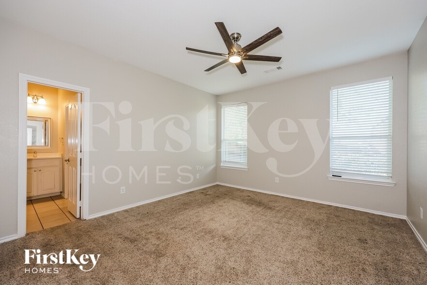 Building Photo - 7060 Chapelridge Dr