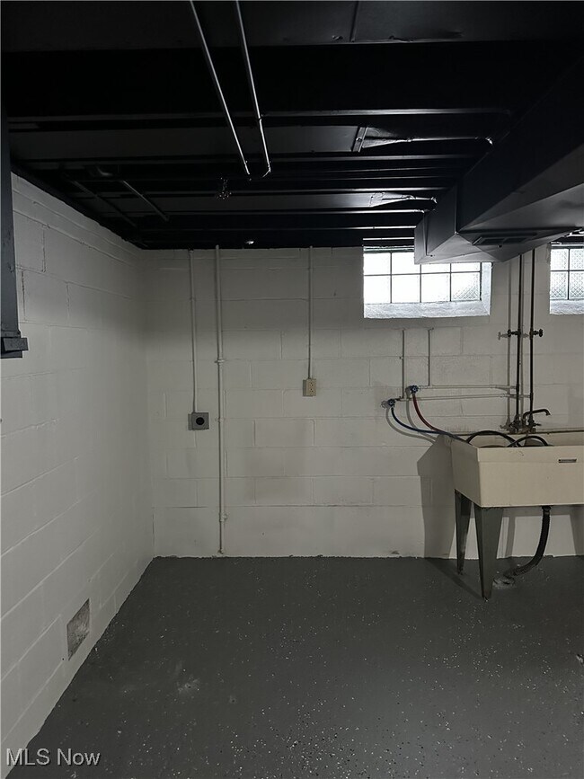 Building Photo - 14317 Granger Rd