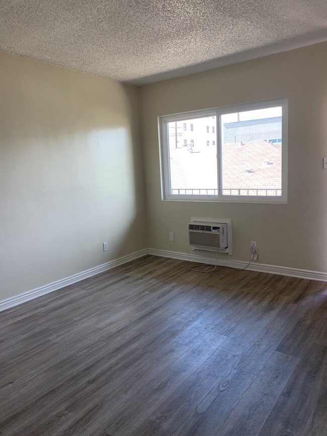 Living Room - 2010 3rd Ave