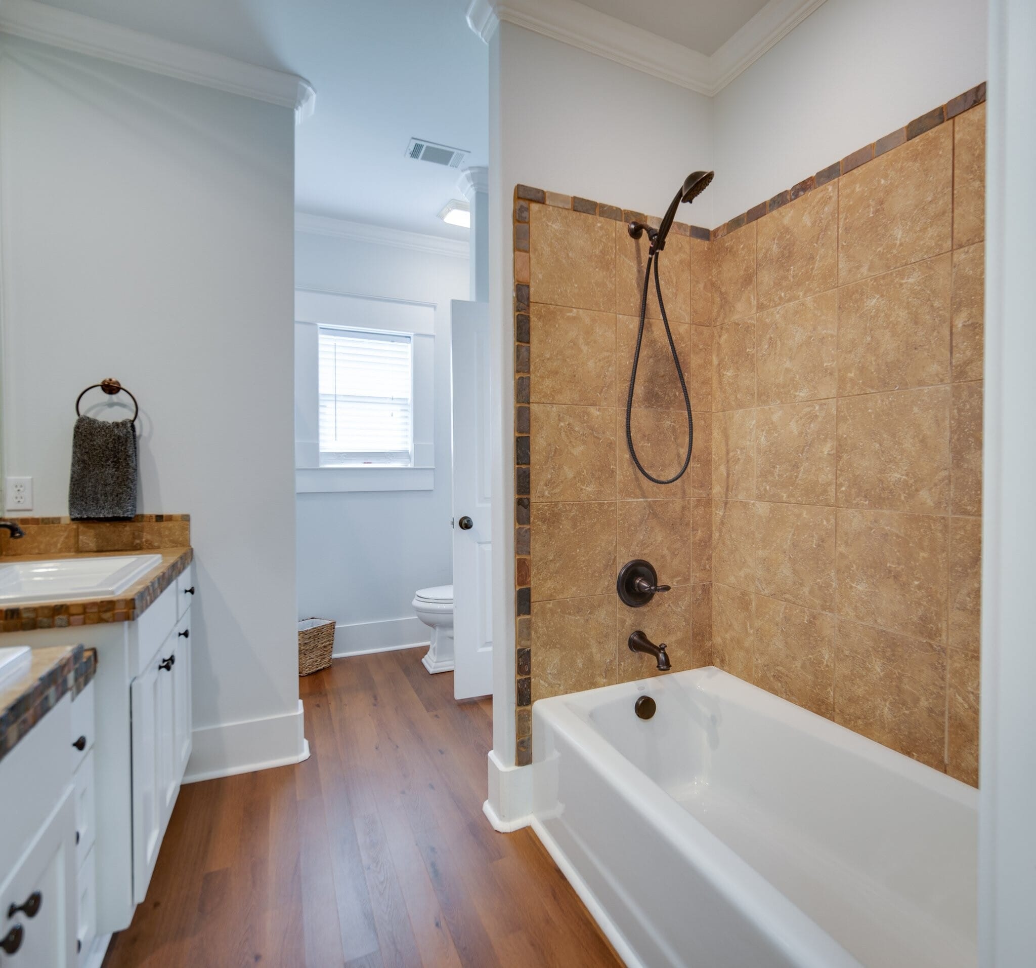 Building Photo - 1323 S Louisiana St