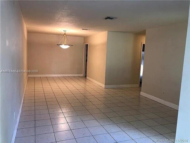 Building Photo - 12253 SW 82nd Ave
