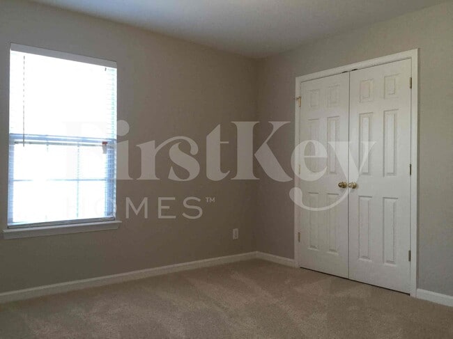 Building Photo - 1020 Brook Valley Run