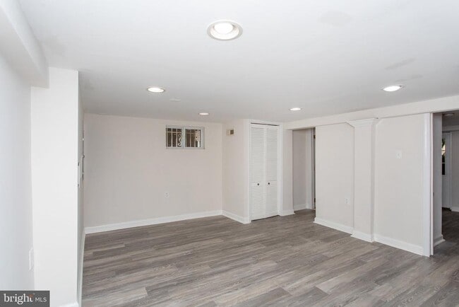 Building Photo - 104 53rd St NE