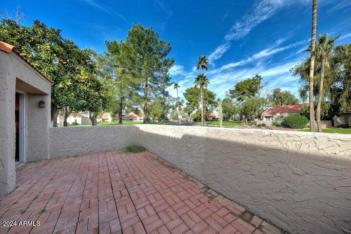 Building Photo - 7001 N Via Camello del Sur