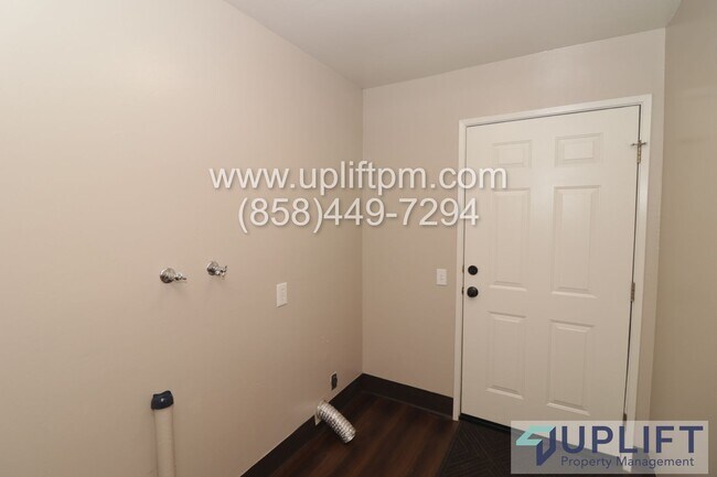 Building Photo - Stunning Home in Granite Hills! 4 Bed 2.5 ...