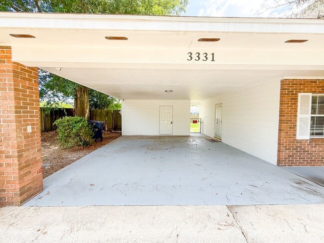 Building Photo - 3331 NW 27th Ave