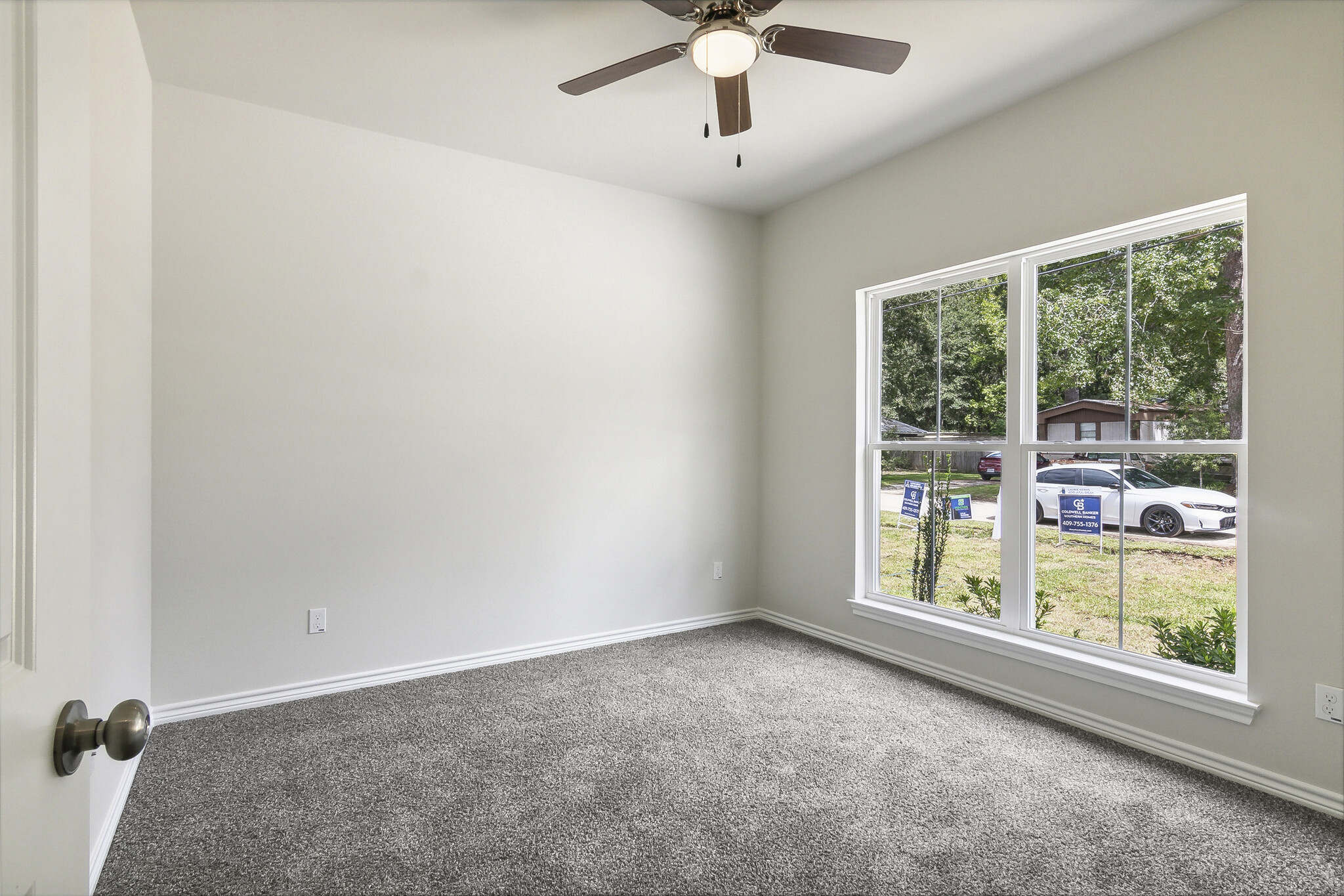 Building Photo - 9886 Golden Ln