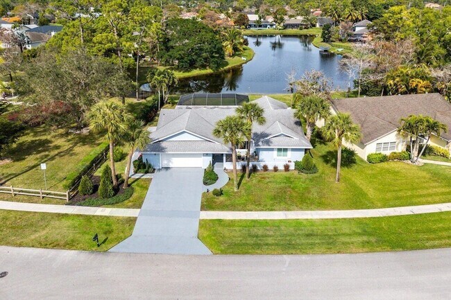 Building Photo - 847 Foresteria Ave