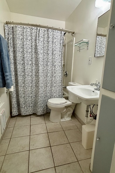 Building Photo - 700 N Monterey Ave