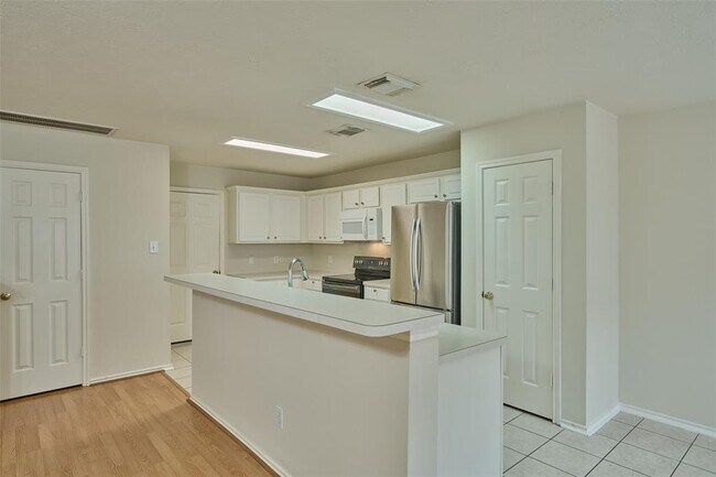 Building Photo - 298 Sentry Maple Pl