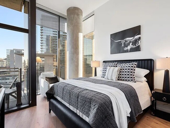 Building Photo - 1212 Demonbreun St