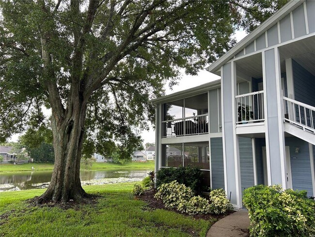 Building Photo - 2565 Grassy Point Dr