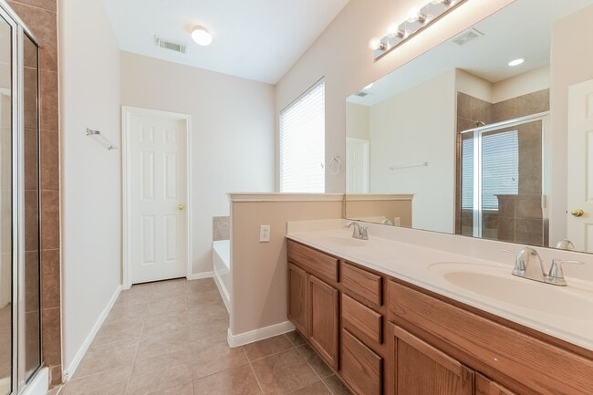 Building Photo - 19902 Owens Trace Ln