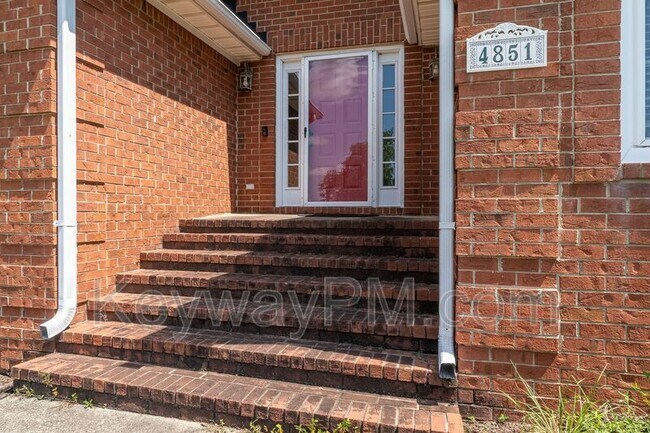 Building Photo - 4851 Appletree Ct