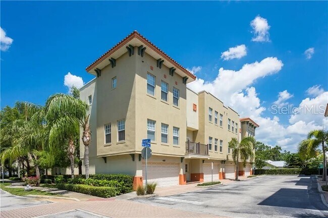 Building Photo - 638 Blue Taverna Ln