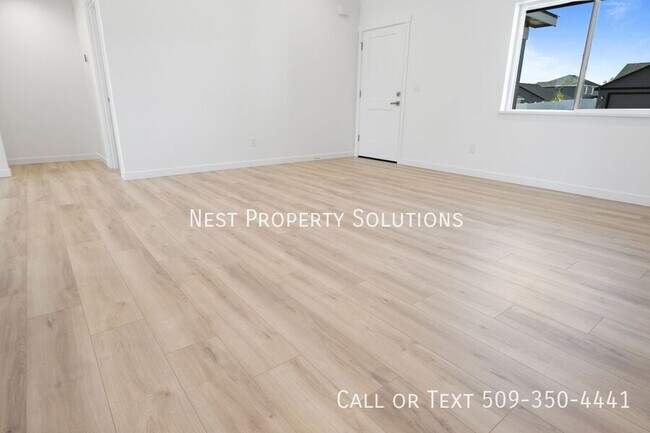 Building Photo - 914 N Washington Ct