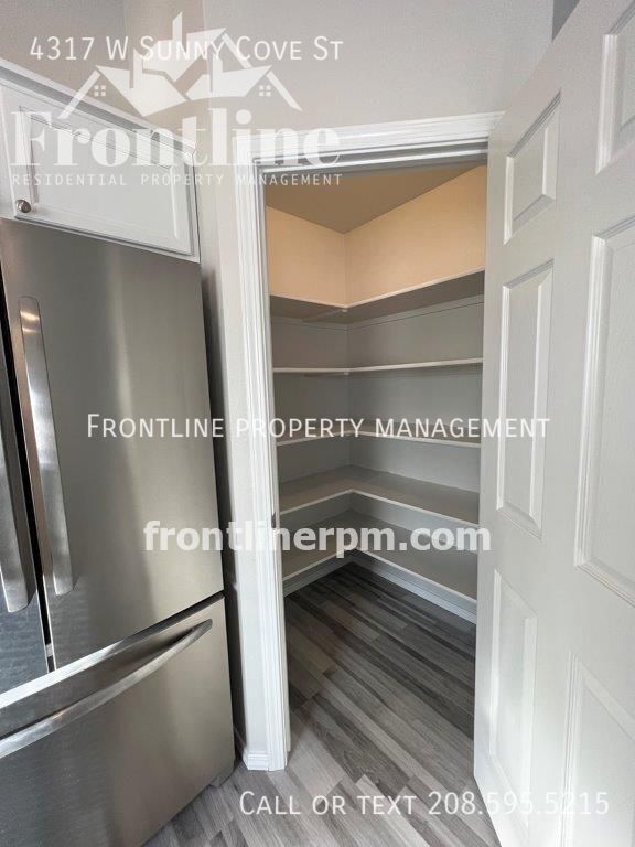 Building Photo - 4317 W Sunny Cove St