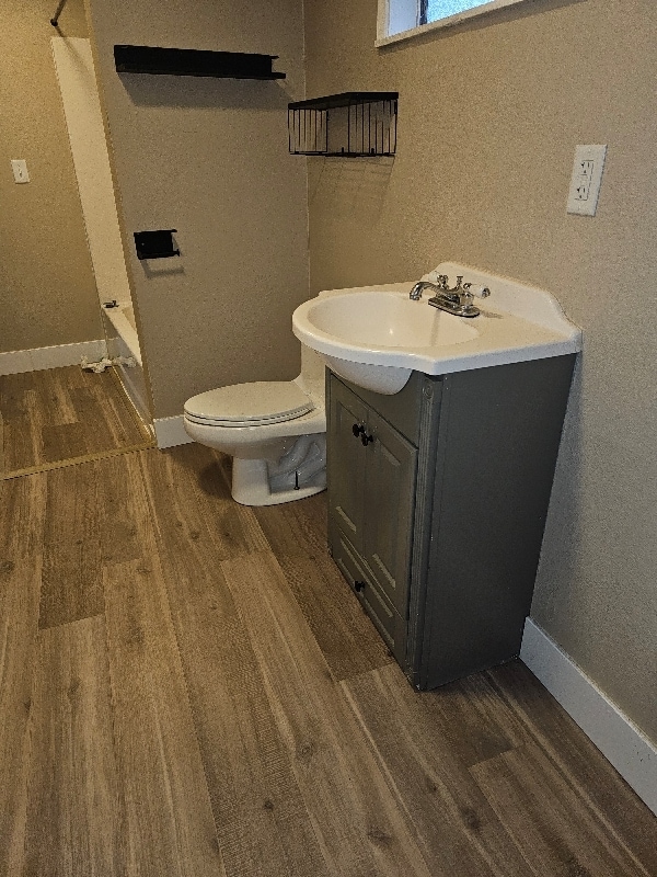 Building Photo - 590 Dee Ct