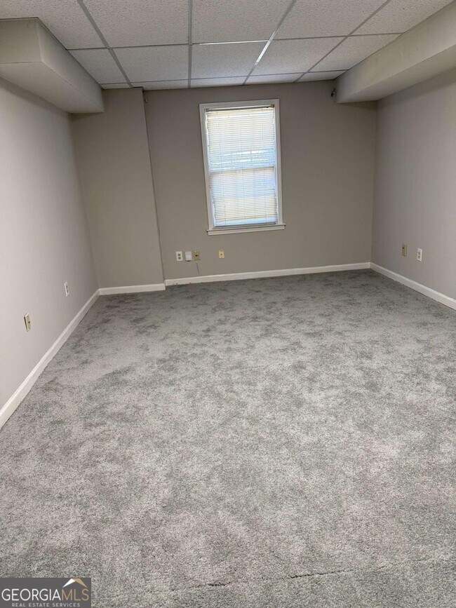 Building Photo - 2142 Graystone Pkwy