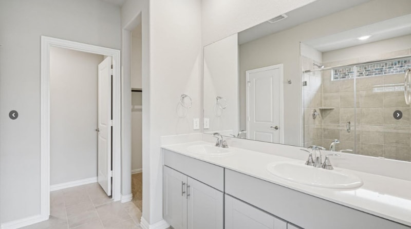 Building Photo - 2120 Rannoch St