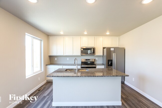 Building Photo - 10480 Horton Dr