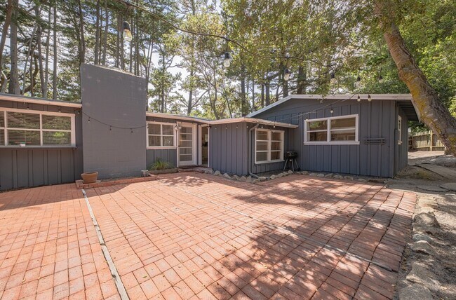Building Photo - 1303 Chamisal Way